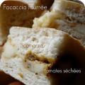 Focaccia fourrée au scamorza et à la tomate[...]