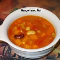 Soupe-repas aux légumineuses et au curcuma