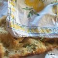 Fougasse aux olives vertes et au fenouil cuite[...]