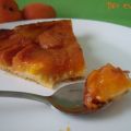 Tatin à l'abricot & crème d'amandes