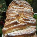 Brioche à effeuiller au caramel beurre salée.