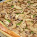 Tarte fine aux petits pois et aux champignons,[...]