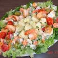 Assiette de salade légère aux scampis, pastèque[...]