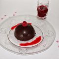 Dôme de mousse à la vanille, coeur surprise à[...]