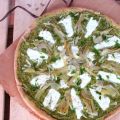 Pizza végétarienne au pesto de fanes de radis