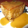 Gâteau moelleux aux pêches, sauce à la vanille[...]