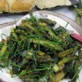 Sauté d'asperges, de chou et d'ognasses