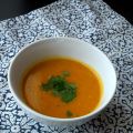 Potage de courge au cari de Madras et au lait[...]