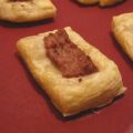 Bouchées de foie gras sur pâte feuilletée,[...]