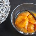 Abricots pochés à la vanille
