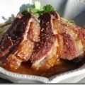 Magret de canard aux nouilles chinoises et jus[...]