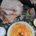 Houmous haut en couleur et pain Matza pour[...]