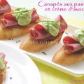 Canapés aux pastrami et crème d'avocat