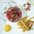 Tomates crevettes, mayonnaise maison et frites[...]