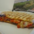 Plat: PaNiNi Mozza, Jambon Sec, Compotée de[...]