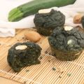 Muffins à la courgette, spiruline et amande