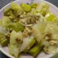 Salade de poireaux à la brûlée et aux noix