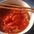 Soupe de pâte à la tomate et au gingembre