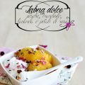 Labna dolce con pesche, mandorle, lavanda e[...]