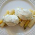 Asperges blanches aux oeufs mollets