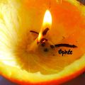 Bougie dans une orange