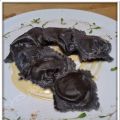 Raviolis noirs au potimarron/chorizo/sauge