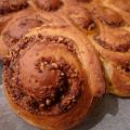 Brioche roulée aux noisettes