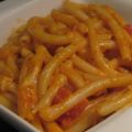 Macaronis long aux tomates et fromage gratiné[...]