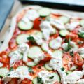 Pizza aux courgettes, avec ou sans merguez !