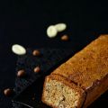 Cake au chocolat blanc et aux noisettes