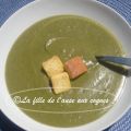 POTAGE AUX ÉPINARDS, POIREAUX ET POMMES DE TERRE