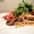 Pasta aux légumes grillées aromatisée à l'huile[...]