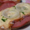 Tartine chaude au saint-albray bacon et oignons[...]