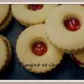 Sablés fourrés à la confiture de groseilles à[...]