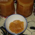 Confiture de coings orangée