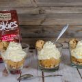 Verrines de pommes caramélisées, chantilly et[...]