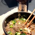 Soba Tsuyu (nouilles de sarrasin et bouillon de[...]