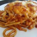 Macaroni long aux tomates et au fromage gratiné[...]