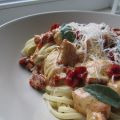 Linguine au poulet et à la sauge.