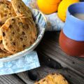 Biscuits aux oranges confites et petites de[...]