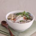 Soupe thaïe de poisson aux herbes
