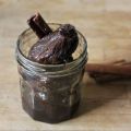 Figues confites au vin rouge et épices