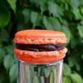 Macaron chocolat noir / gingembre de Goa