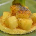 Ananas poêlé au miel sur une brioche perdue