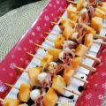 Brochettes de melon et bocconcinis