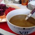 Soupe de branches d'épinard