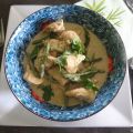 Curry de poulet aux légumes verts