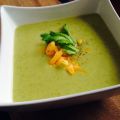 Crème de brocoli au cheddar et à la moutarde