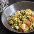 Salade de blé aux légumes et poulet grillés
