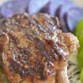 pièce de veau poêlée en croûte de poivre et aux[...]